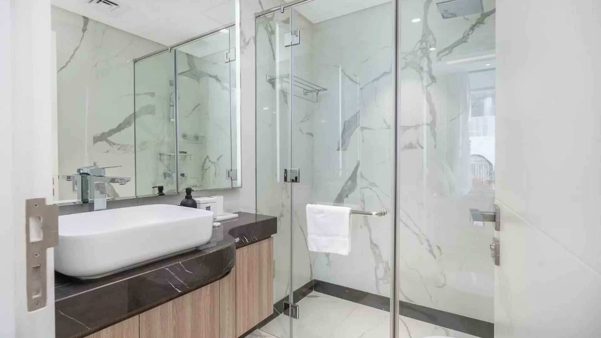 Incredible 1Br Apartment In Dubai Hills 0*,